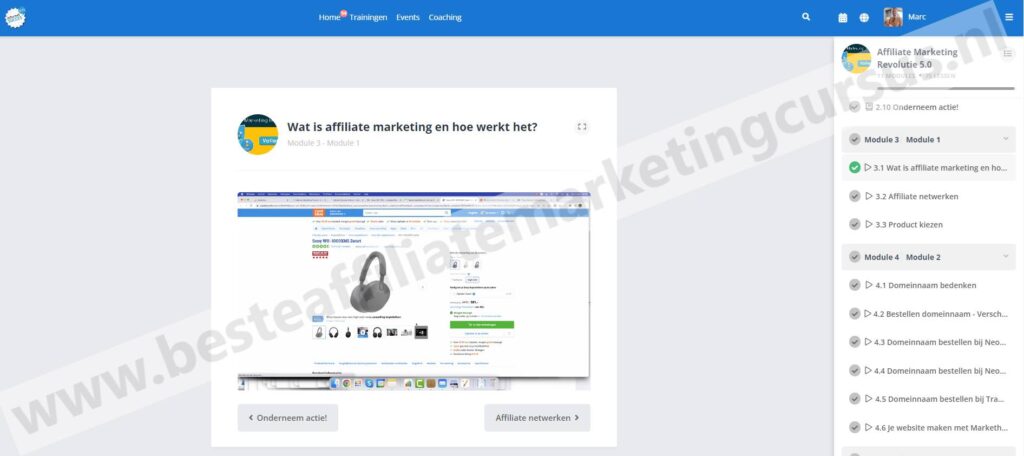 Op deze foto zie je de Affiliate Marketing Revolutie, mijn #3 van Beste Affiliate Marketing cursus